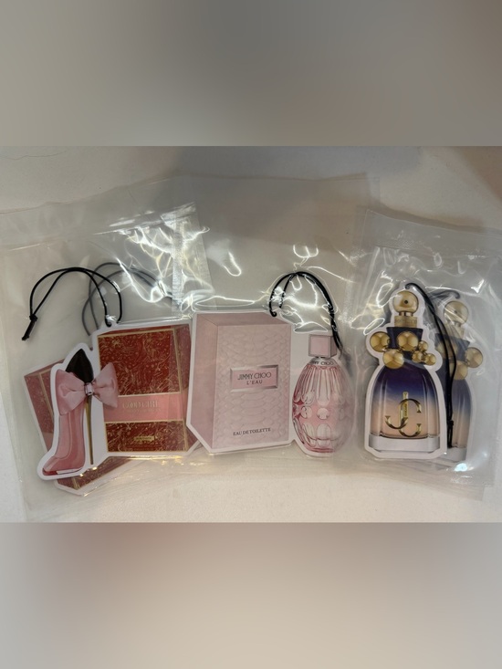 Car Freshener Accessories - Elegant Luxury Scented Air/Car Fresheners